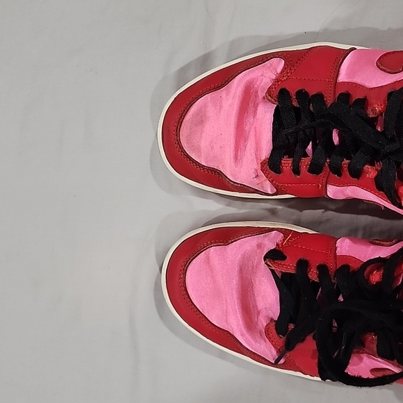 Women air jordan pink/red shoes size 8.5 - Picture 6 of 11